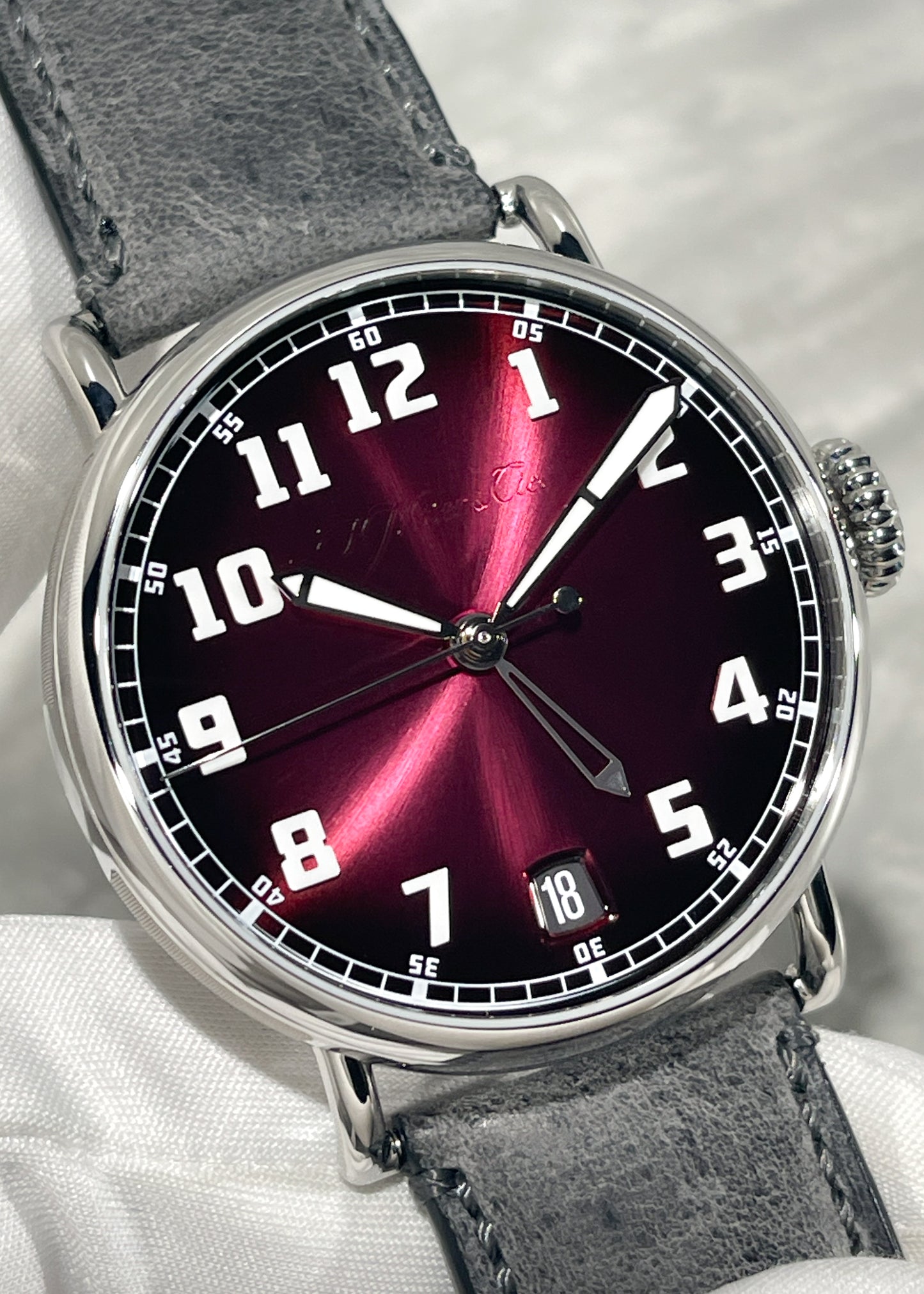 H. Moser & Cie. Heritage Dual Time Fumé Burgundy Dial - Serial 127299 (Pre-Owned)