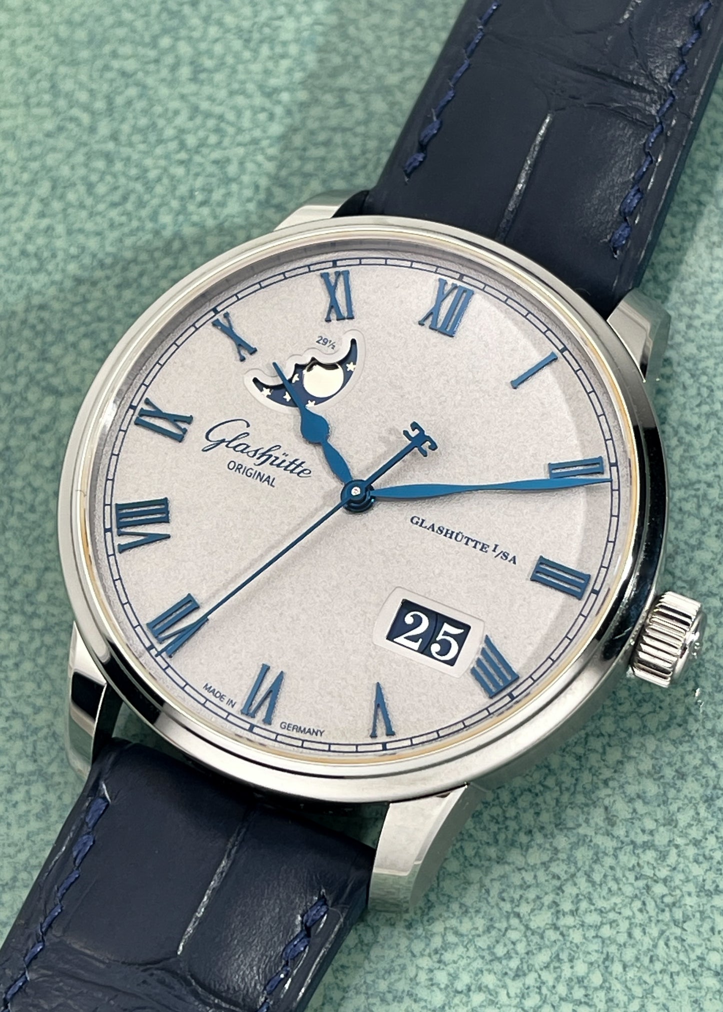 Glashütte Original Senator Excellence Panorama Date Moon Phase - Serial #115241 (Pre-Owned)
