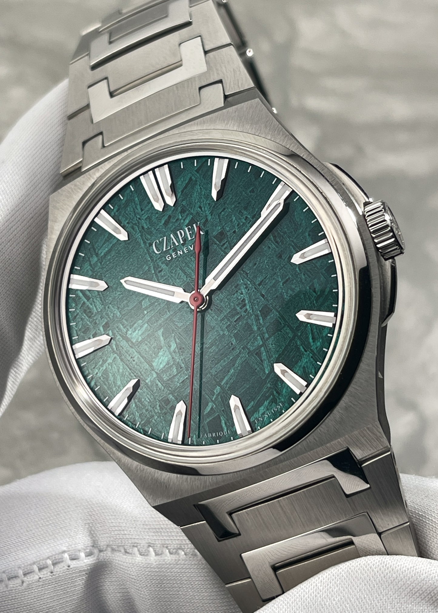 Czapek Antarctique Green Meteor 100 Piece Special Edition - Serial #16795 (Pre-Owned)