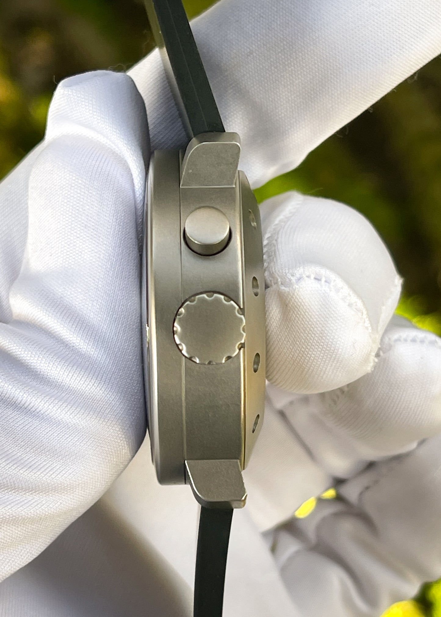 MIH Watch Annual Calendar Monopusher Chronograph (Pre-Owned)