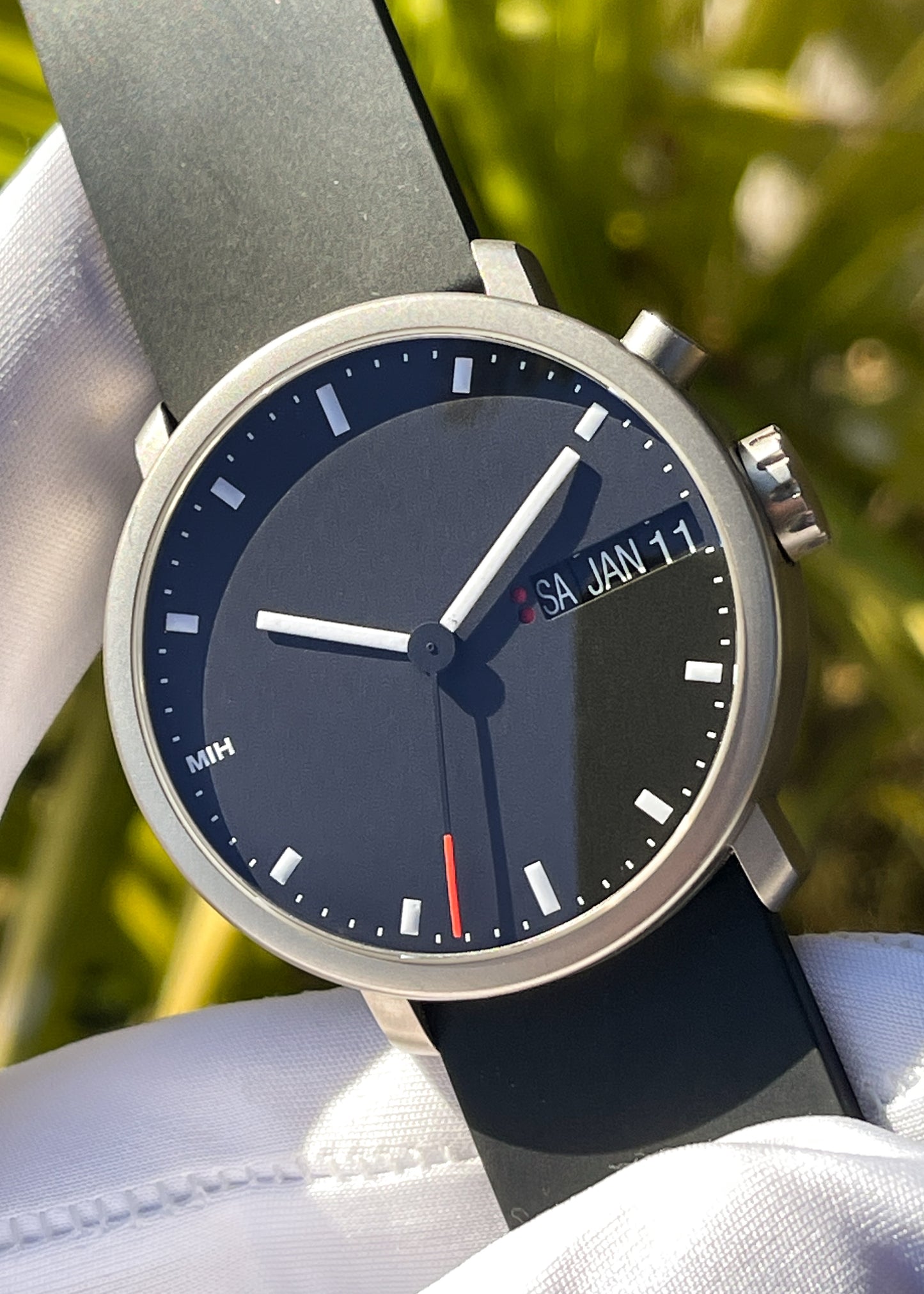 MIH Watch Annual Calendar Monopusher Chronograph (Pre-Owned)