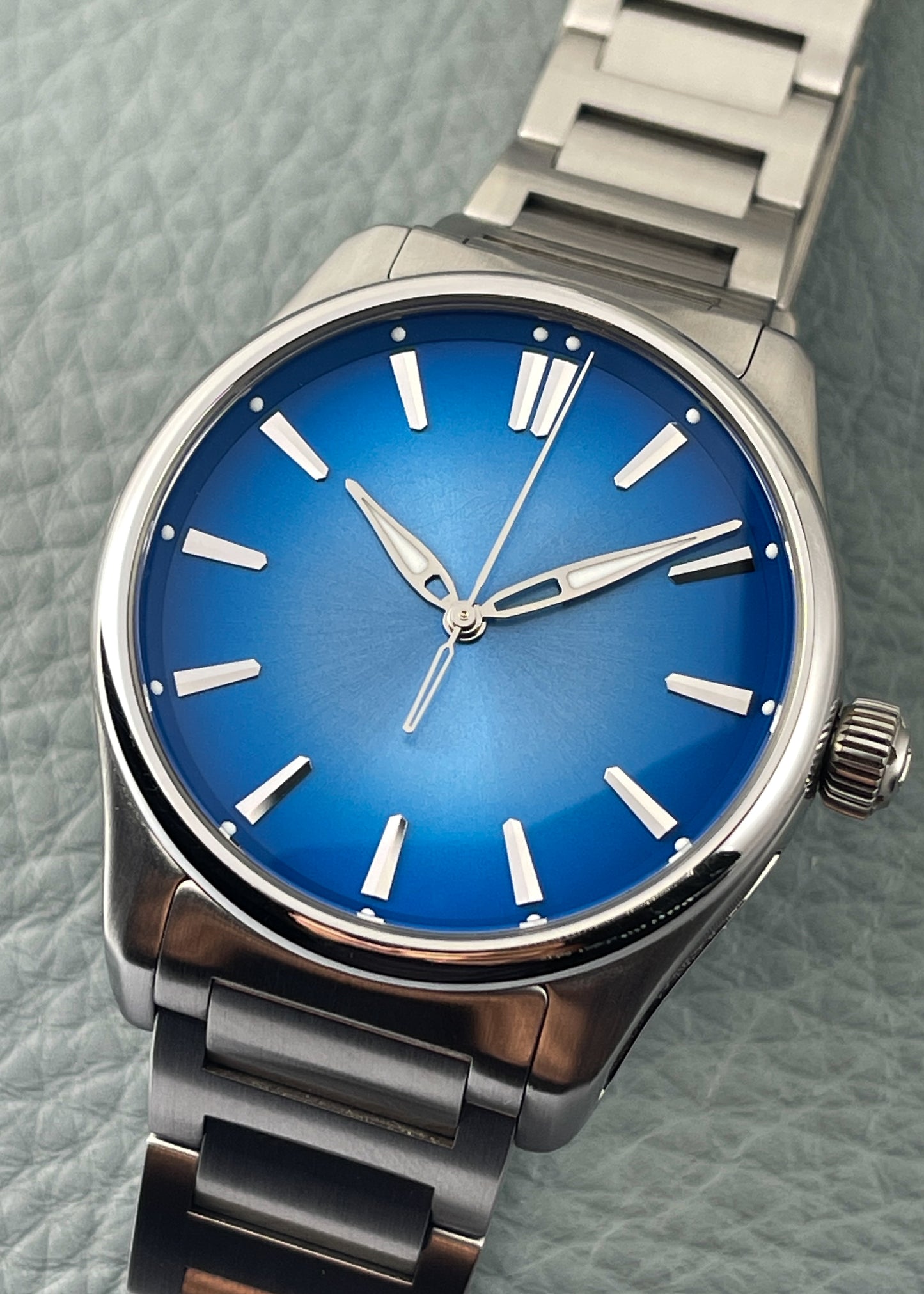 H. Moser & Cie. Pioneer Centre Seconds w/ Arctic Blue Dial - Serial# 134592 (Pre-Owned)