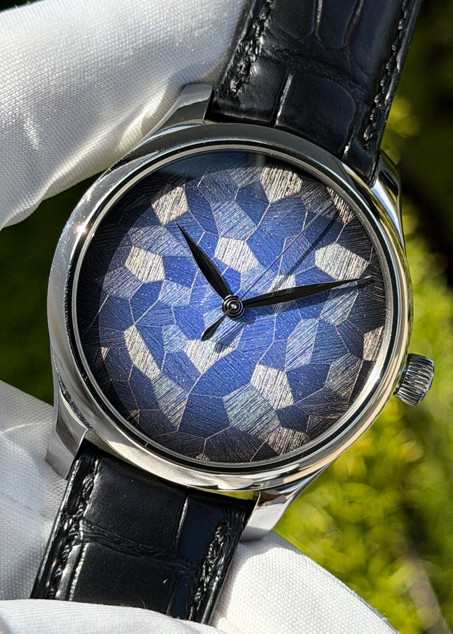 H. Moser & Cie Endeavour Centre Seconds w/ Mosaic Fumé Dial - Serial #122354 (Pre-Owned)