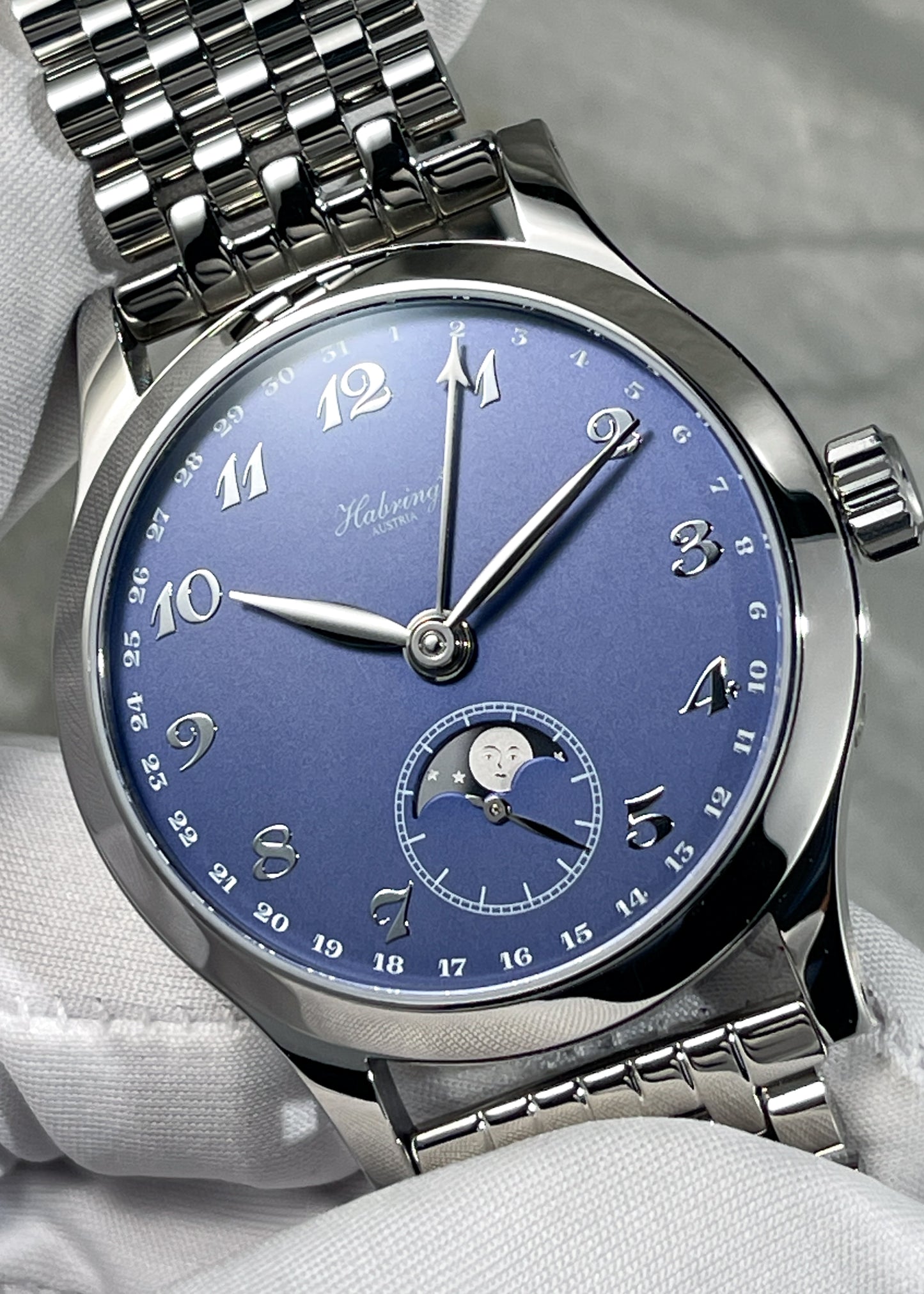 Habring² Oskar Pointer Date & Moon (Pre-Order)