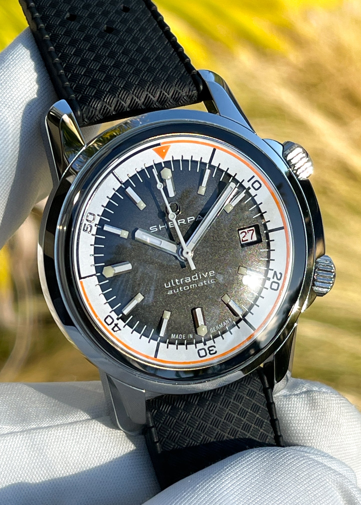 Sherpa "Ultradive" 40mm Stainless Steel Case w/ Tropic Strap (Pre-Order)