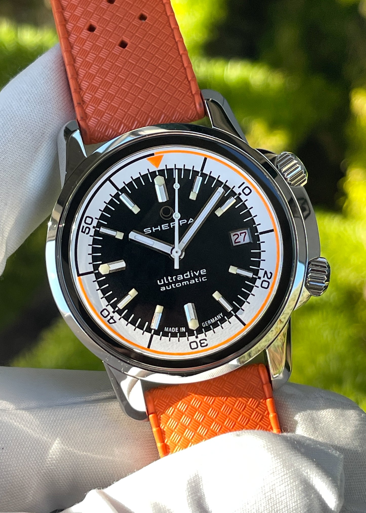 Sherpa "Ultradive" 40mm Stainless Steel Case w/ Tropic Strap (Pre-Order)