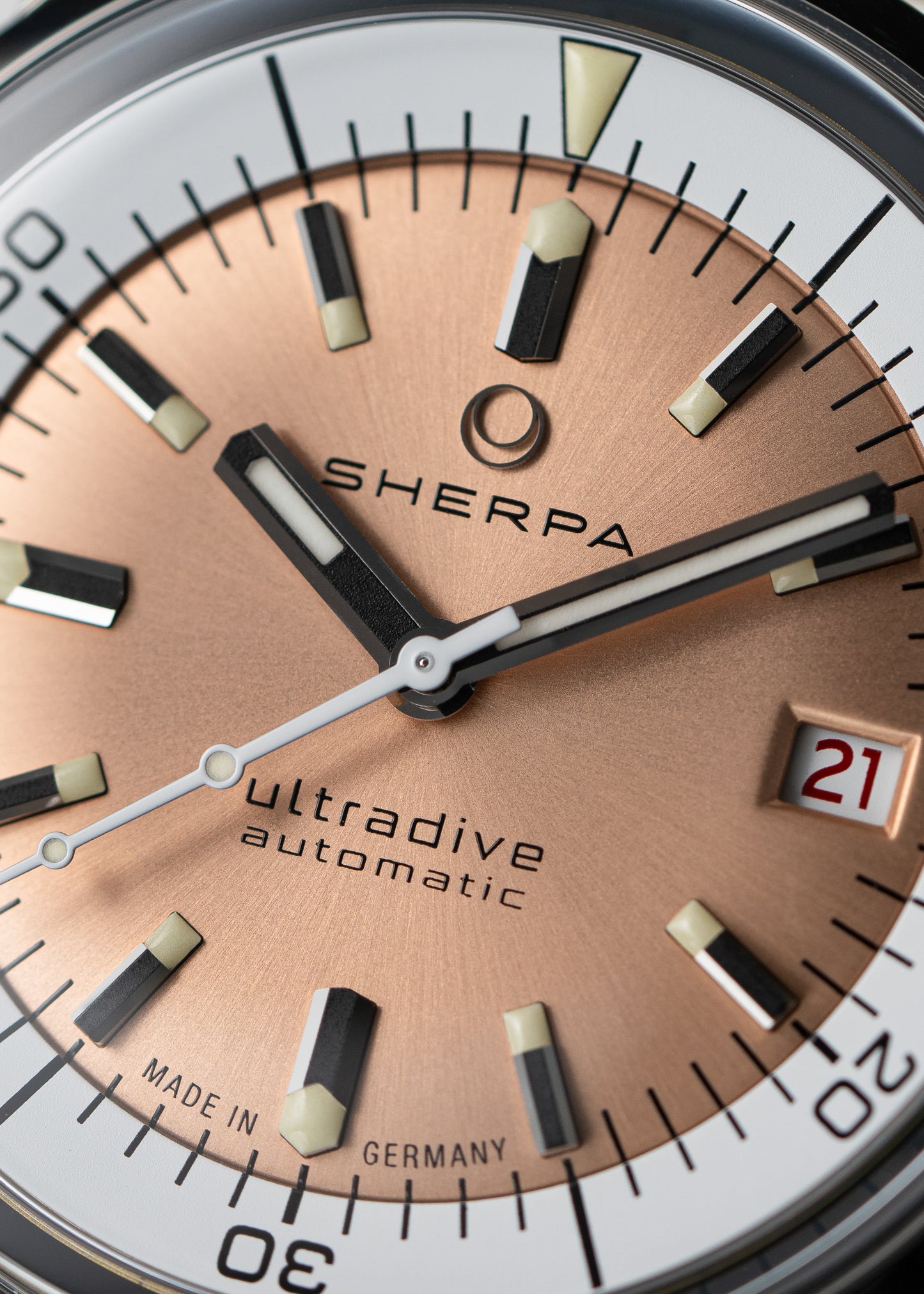 Sherpa Ultradive with Rose Gold "Sun" Dial - Reference 002/01/01 (Pre-Order)