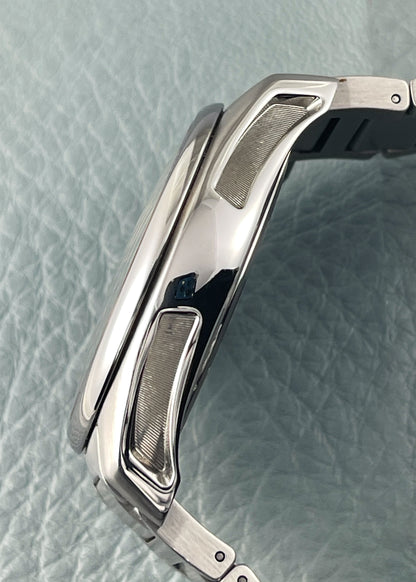 H. Moser & Cie. Pioneer Centre Seconds w/ Arctic Blue Dial - Serial# 134592 (Pre-Owned)