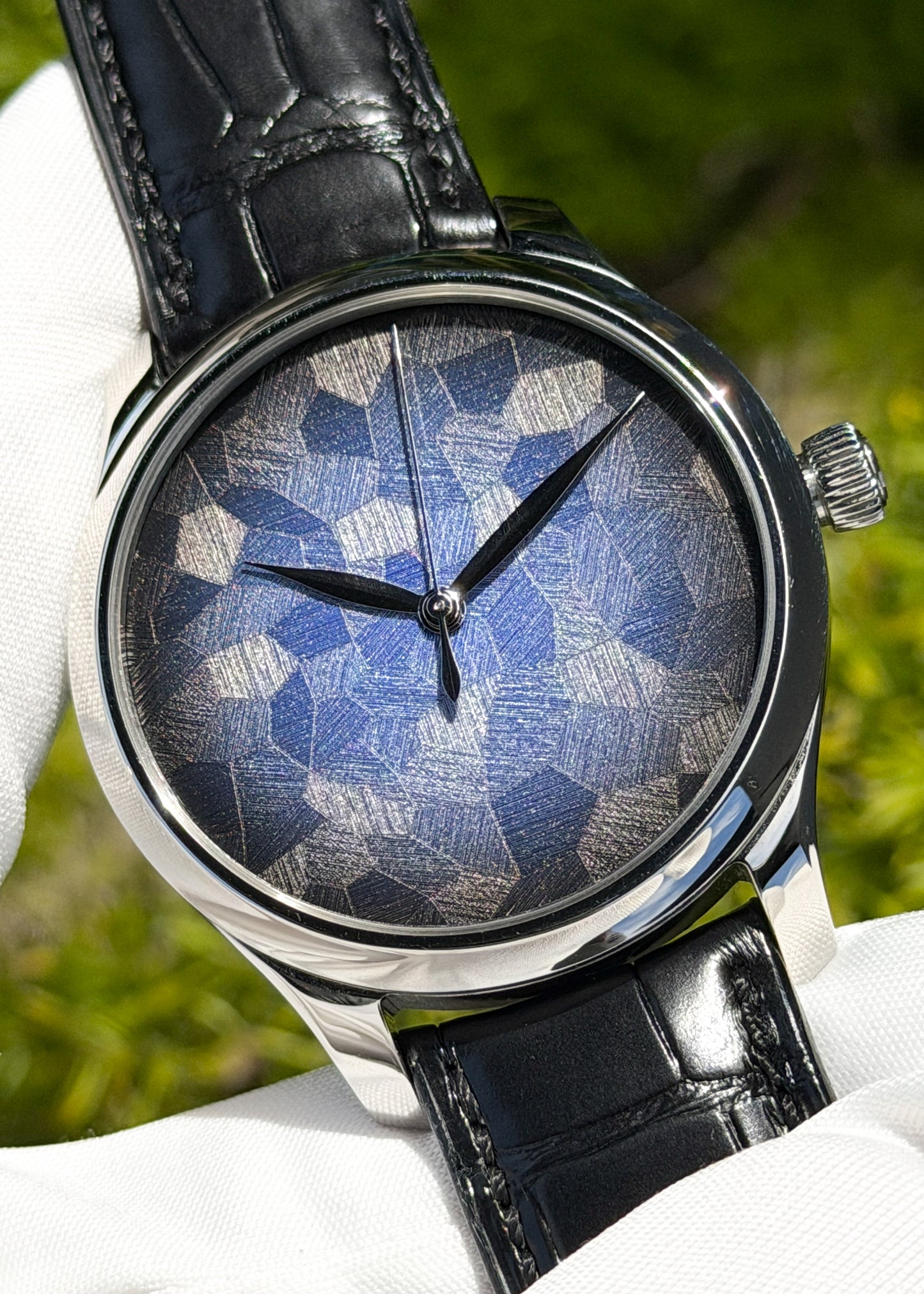H. Moser & Cie Endeavour Centre Seconds w/ Mosaic Fumé Dial - Serial #122354 (Pre-Owned)