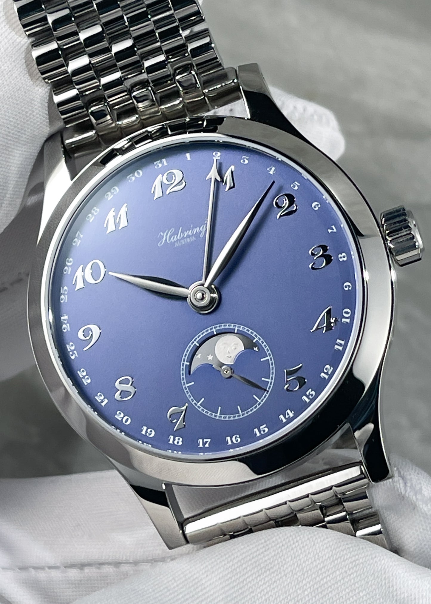 Habring² Oskar Pointer Date & Moon (Pre-Order)
