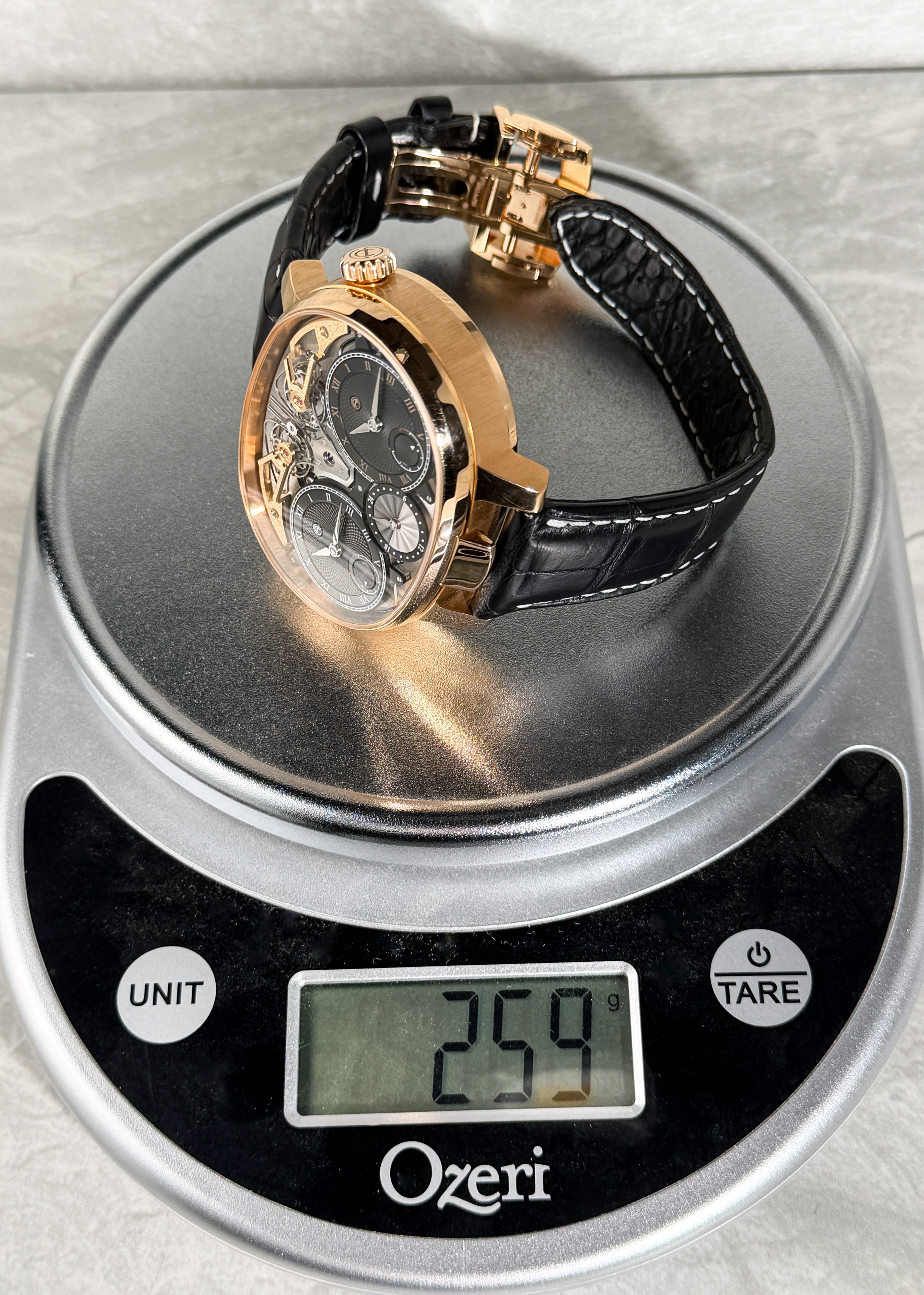 Armin Strom 