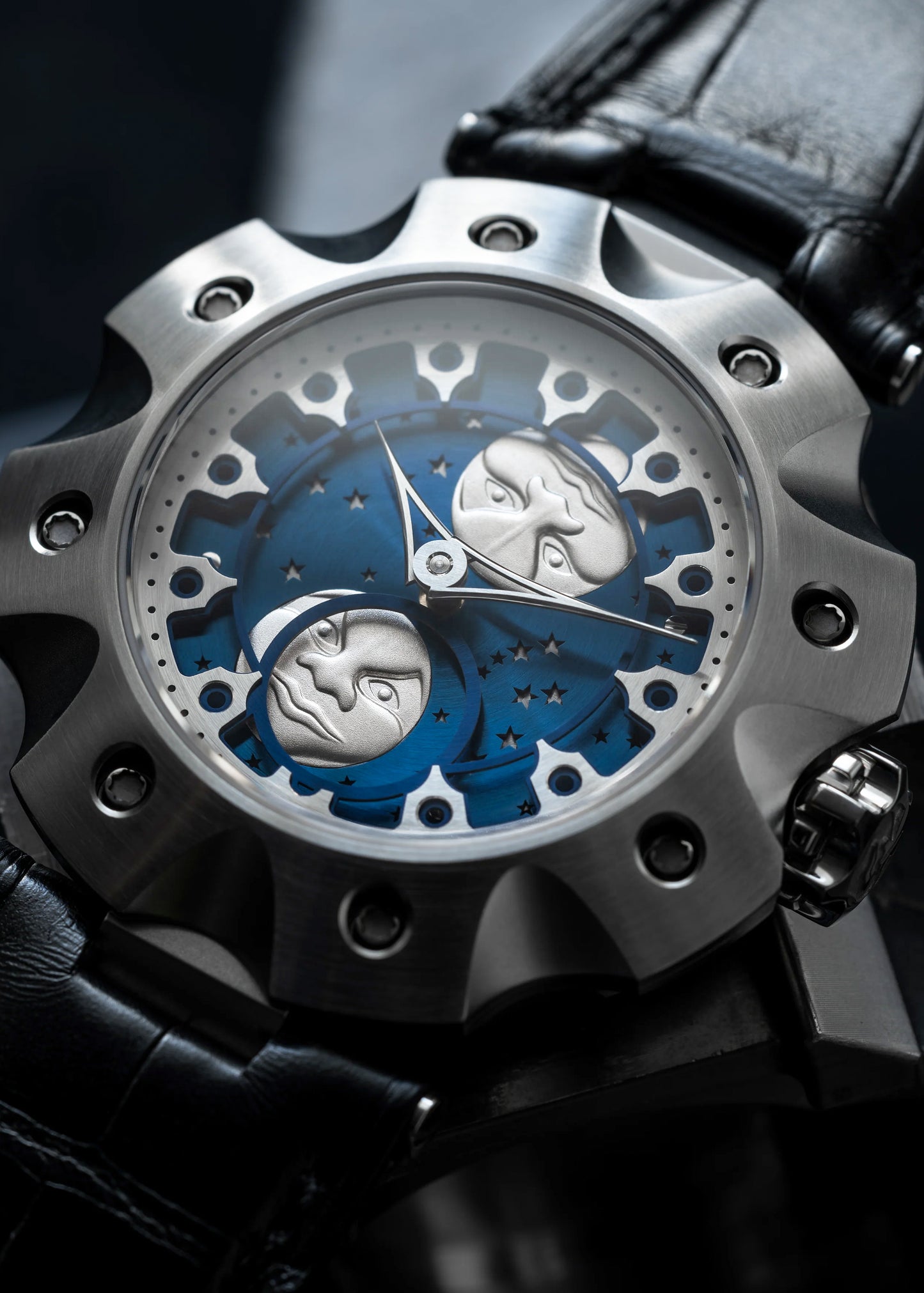 SARPANEVA "Supernova Moonphase" (Pre-Order)