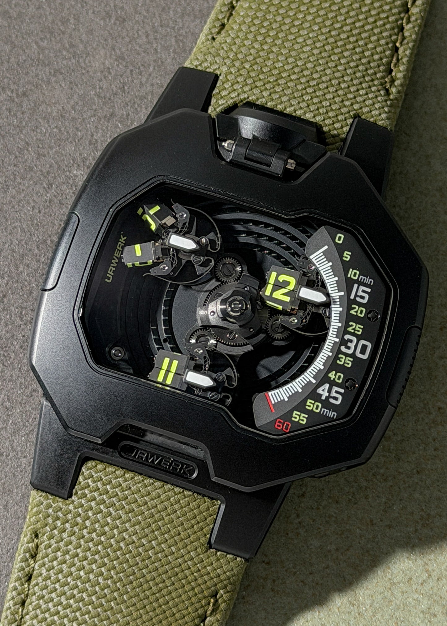 Urwerk UR-120 Space Black DLC Titanium - Serial #G22060 (Pre-Owned)