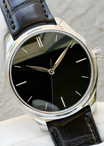 H. Moser & Cie. Endeavour Centre Seconds Vantablack Ref 1200-1235 - Serial #132172 (Pre-Owned)
